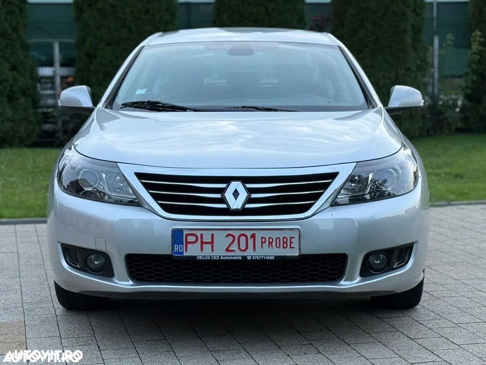 Renault Latitude 2.0 dCi Luxury - 15