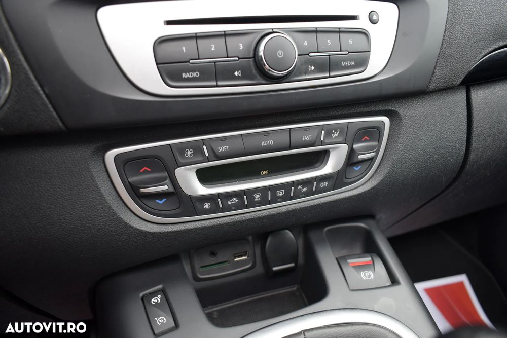 Renault Scenic ENERGY dCi 130 Start & Stop Luxe - 24