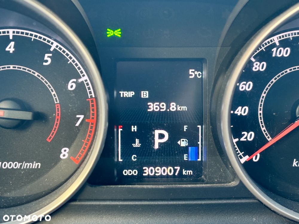 Mitsubishi Outlander 2.0 Intense + 2WD EU5 CVT - 14