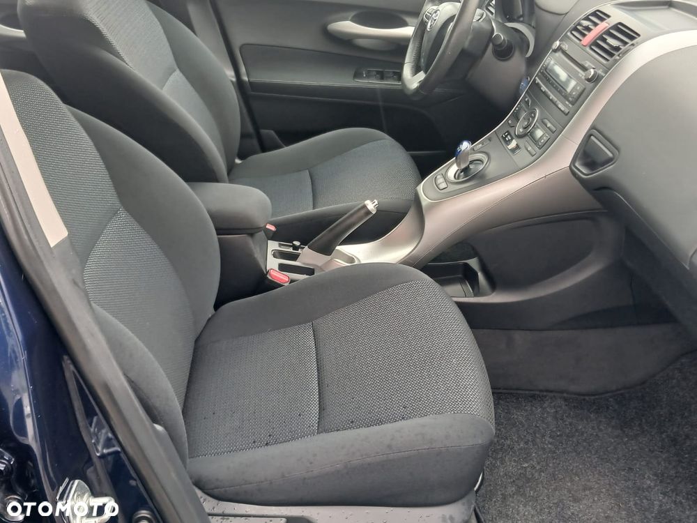 Toyota Auris - 21
