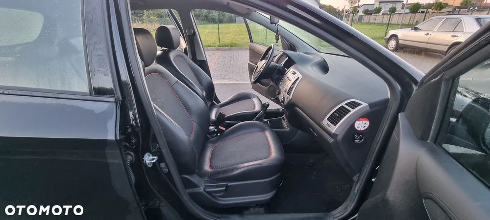 Hyundai i20 - 16