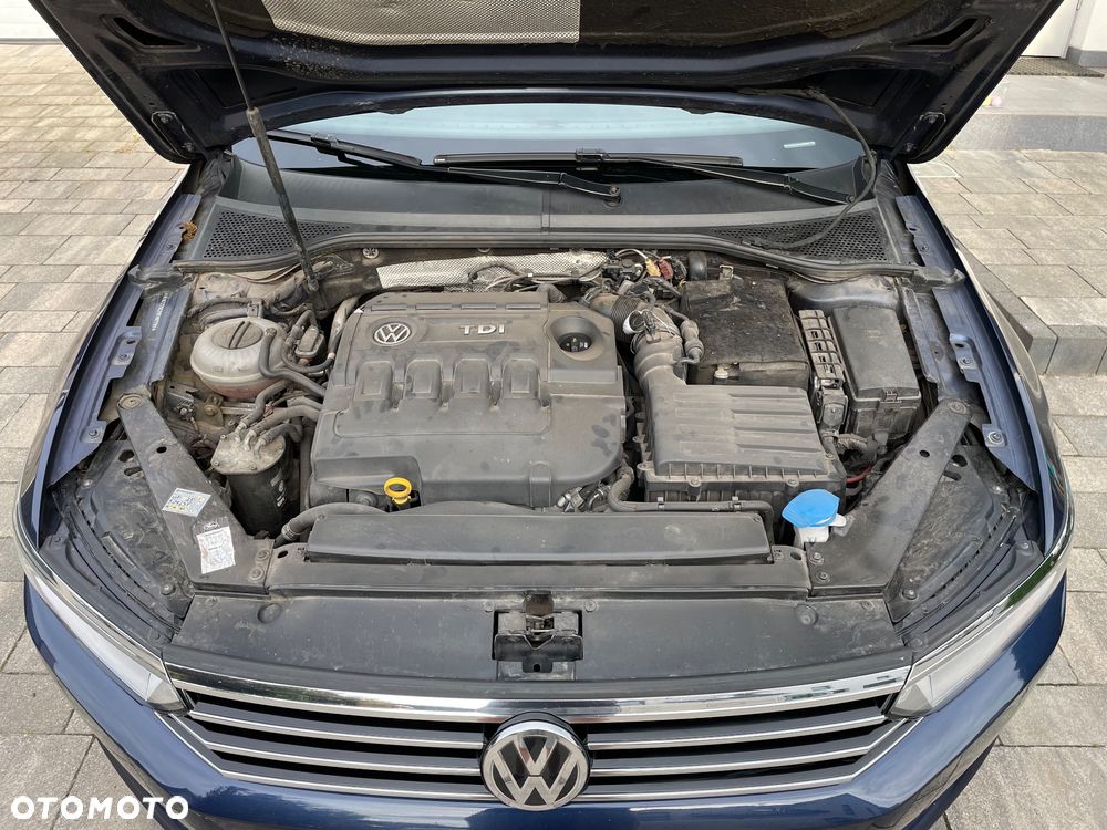 Volkswagen Passat 2.0 TDI SCR DSG Comfortline - 26