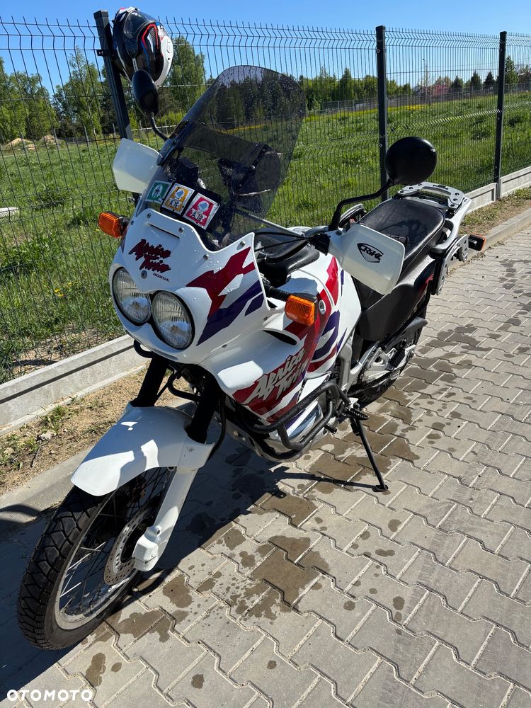 Honda XRV - 16