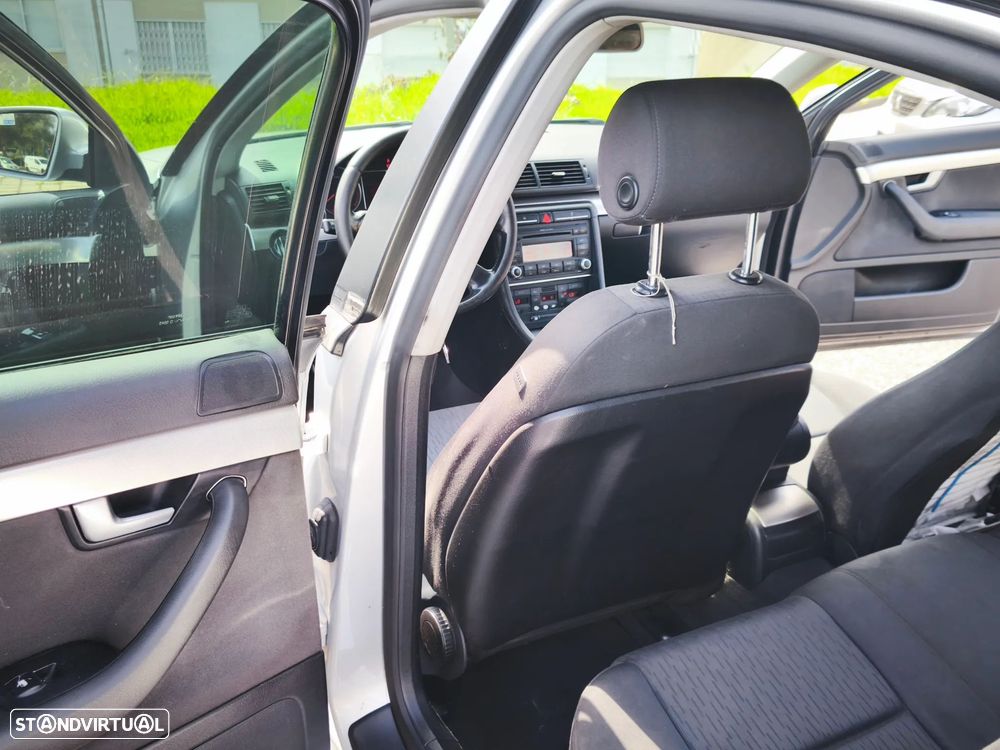 Audi A4 2.0 TDI S-line - 18