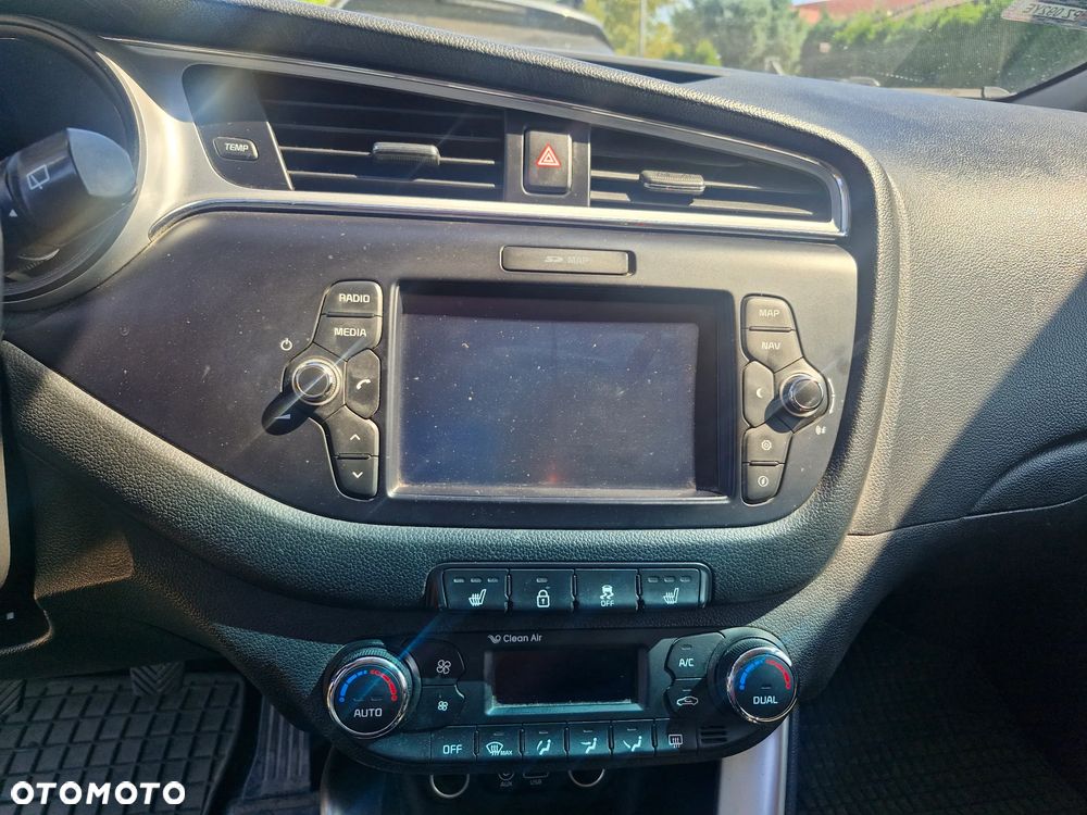 Kia Ceed - 5