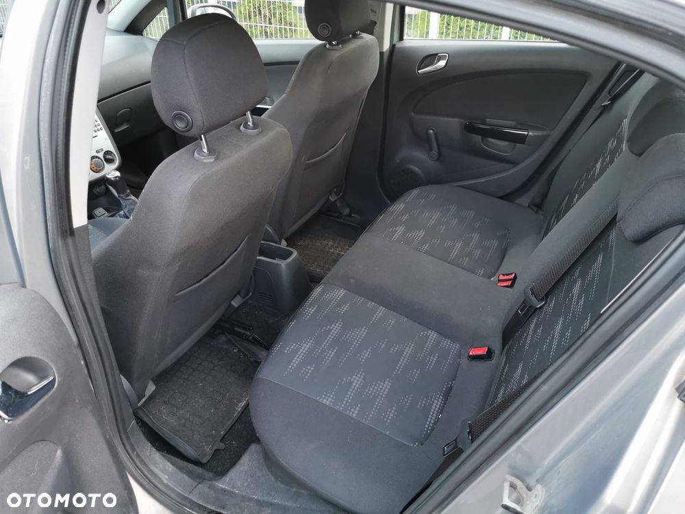 Opel Corsa 1.2 16V Enjoy - 12