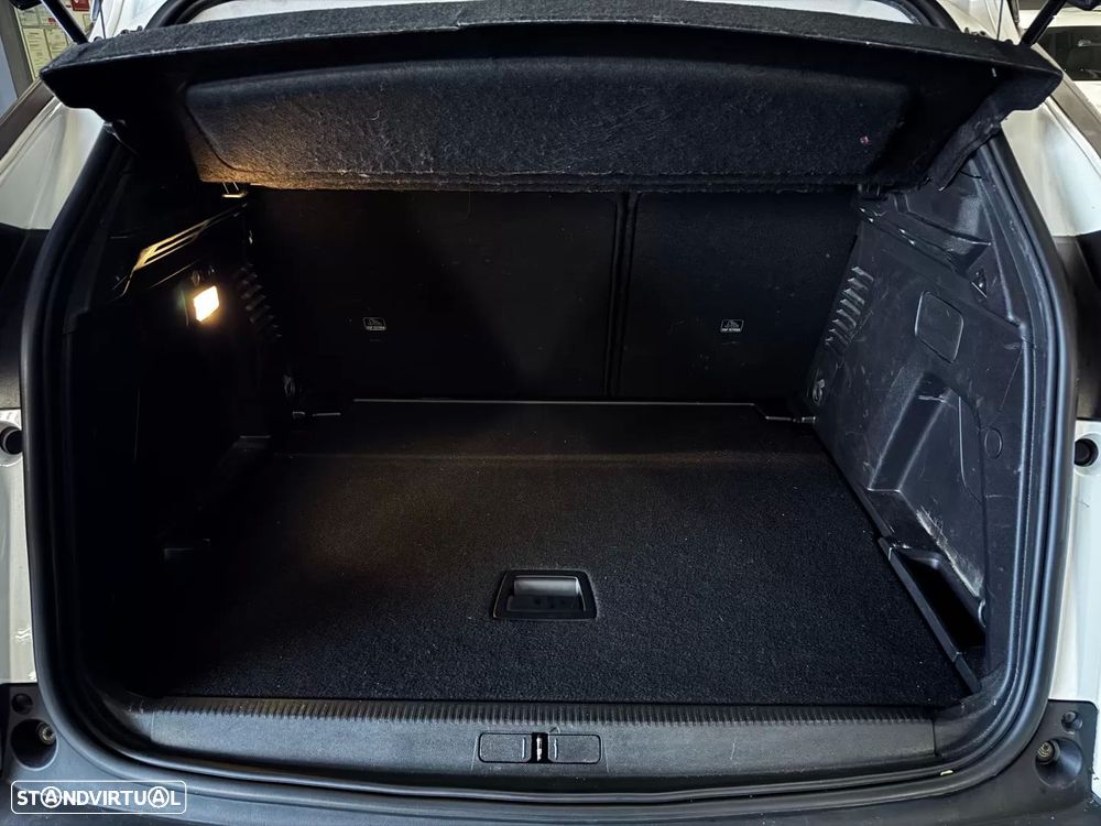 Peugeot 3008 1.5 BlueHDi Active Pack - 32