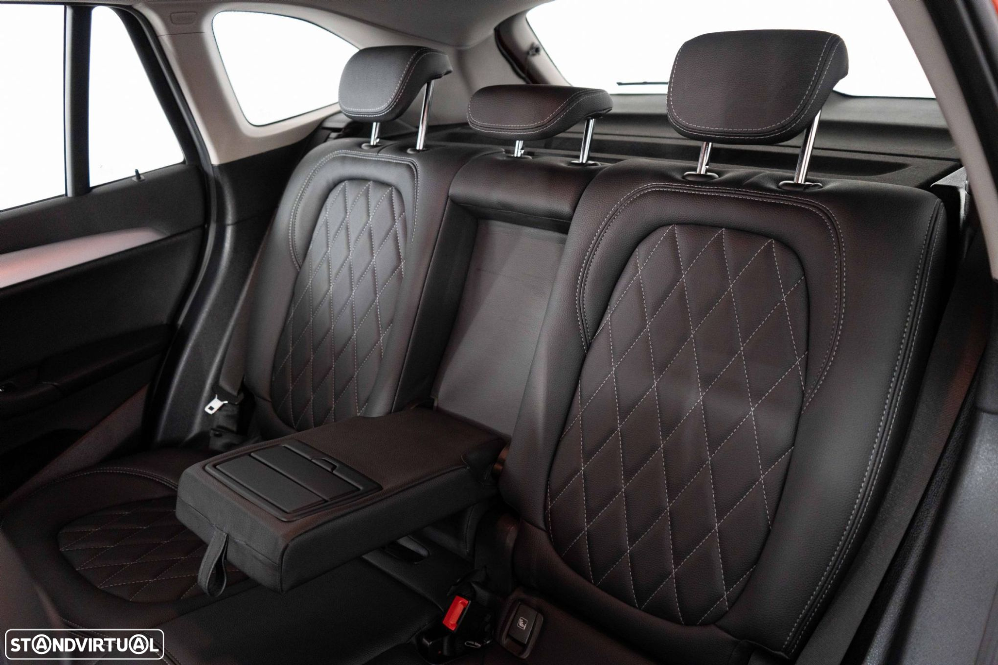 BMW X1 25 e xDrive Corporate Edition - 9
