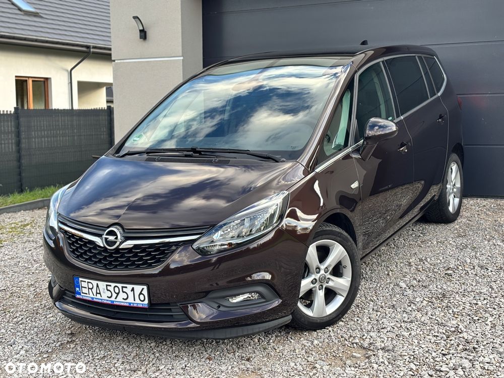 Opel Zafira 1.6 T SIDI Cosmo S&S - 4