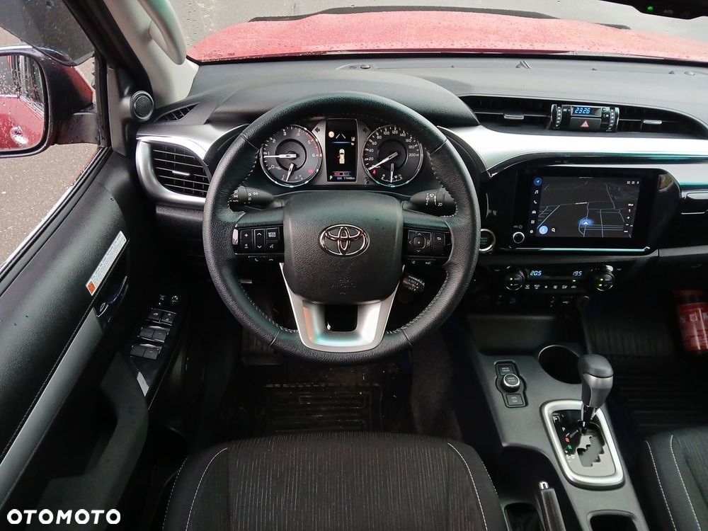 Toyota Hilux - 24