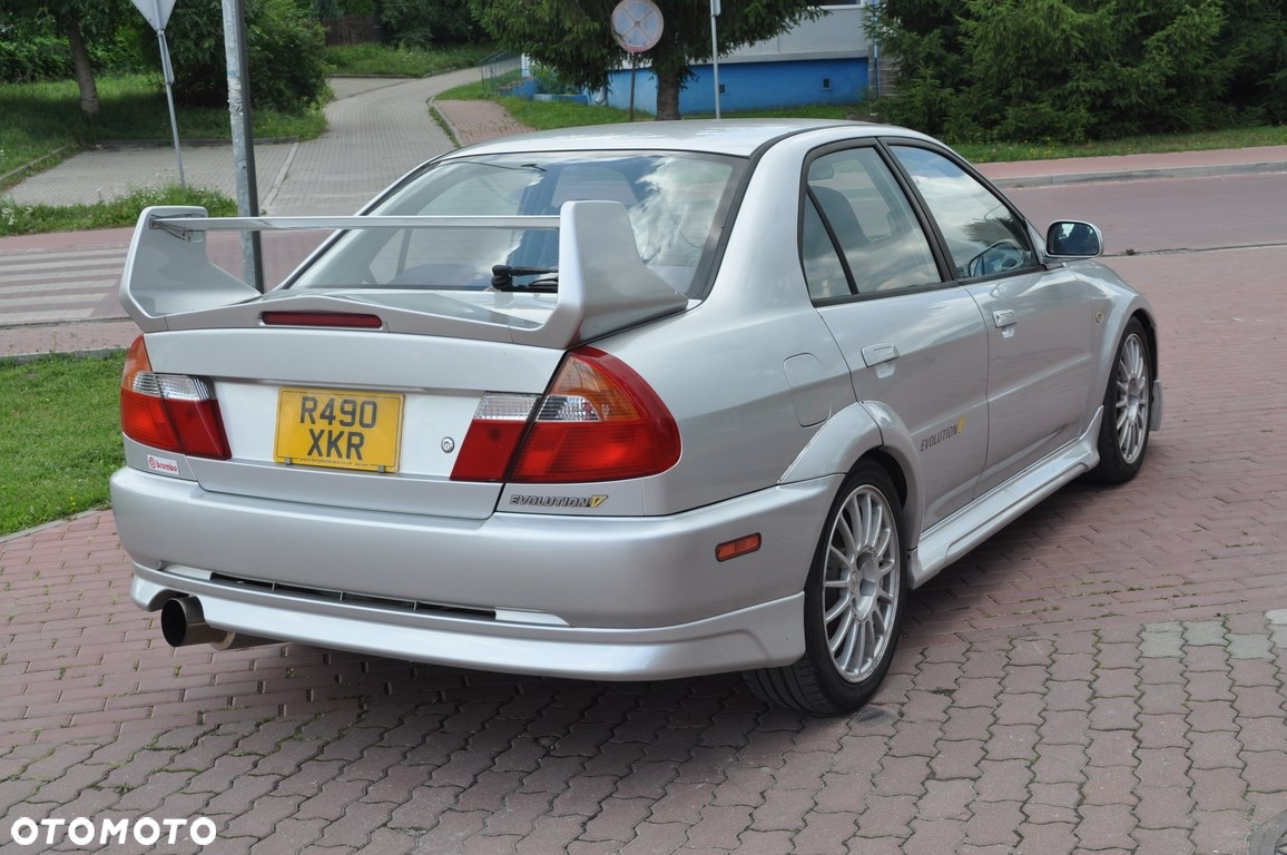 Mitsubishi Lancer Evolution IX - 14