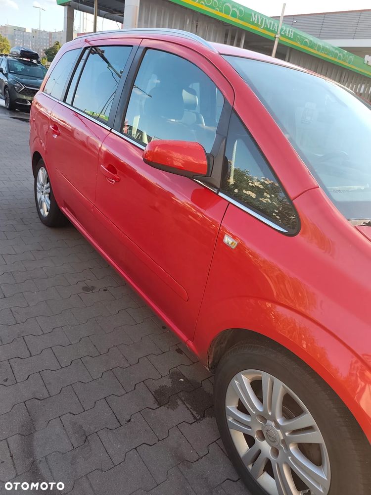 Opel Zafira 1.8 - 6