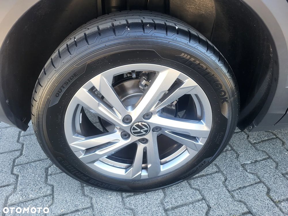 Volkswagen T-Roc - 24