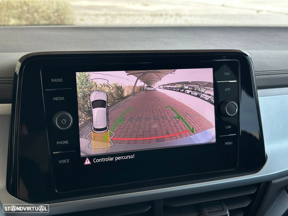 VW T-Roc 1.0 TSI Urban - 23