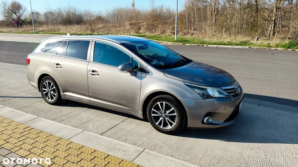 Toyota Avensis 2.0 D-4D Edition (2014) - 3