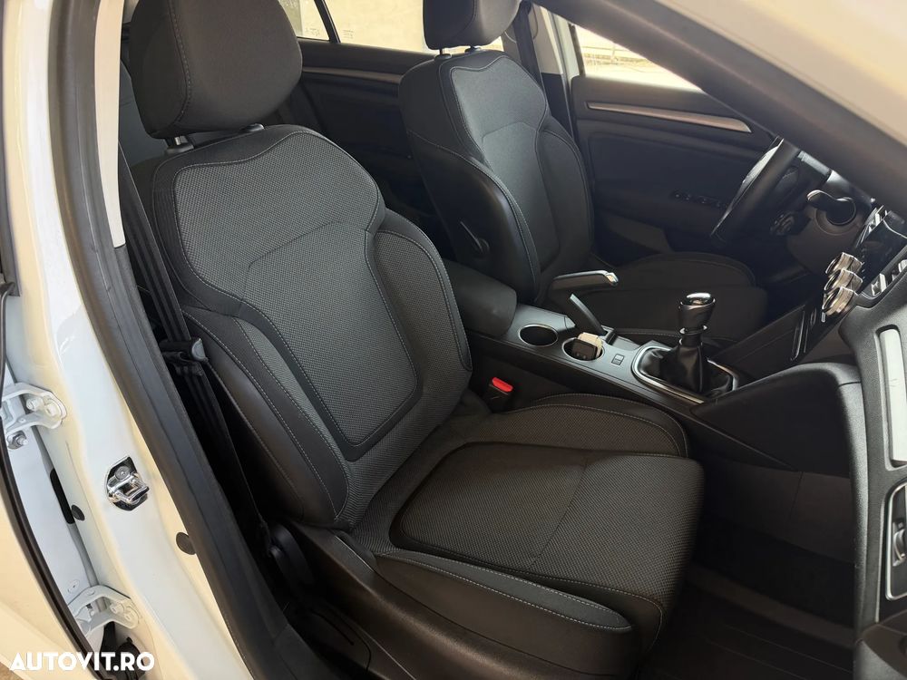 Renault Megane TCe 140 GPF BUSINESS EDITION - 35