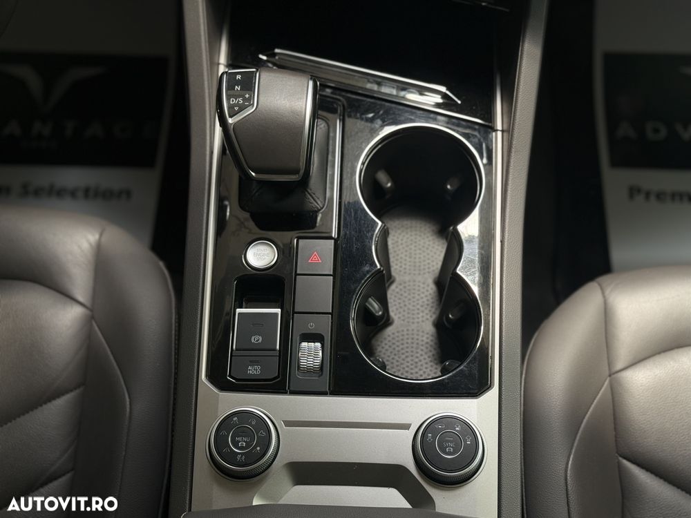 Volkswagen Touareg V6 TDI Atmosphere - 13