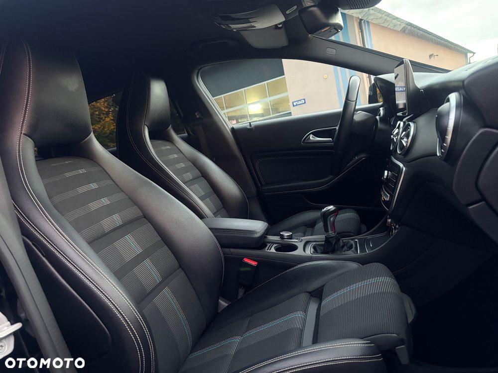 Mercedes-Benz CLA 200 d Urban - 18