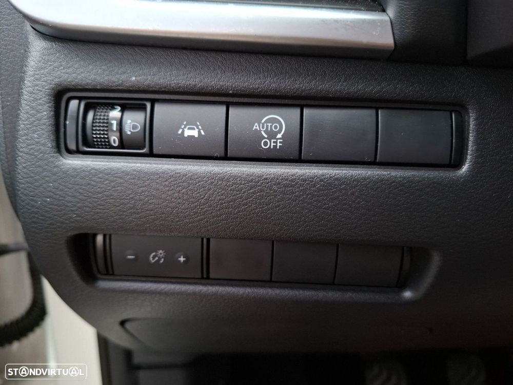 Nissan Qashqai 1.3 DIG-T Acenta - 26