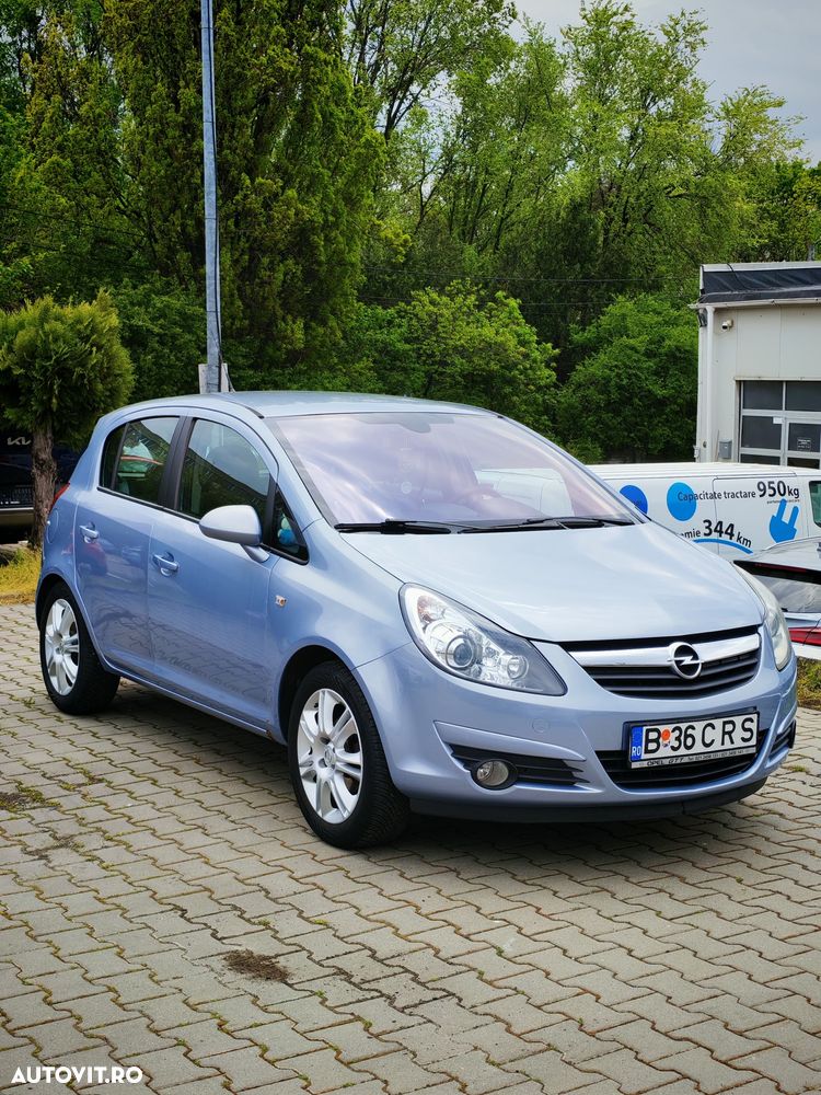 Opel Corsa Cosmo - 3