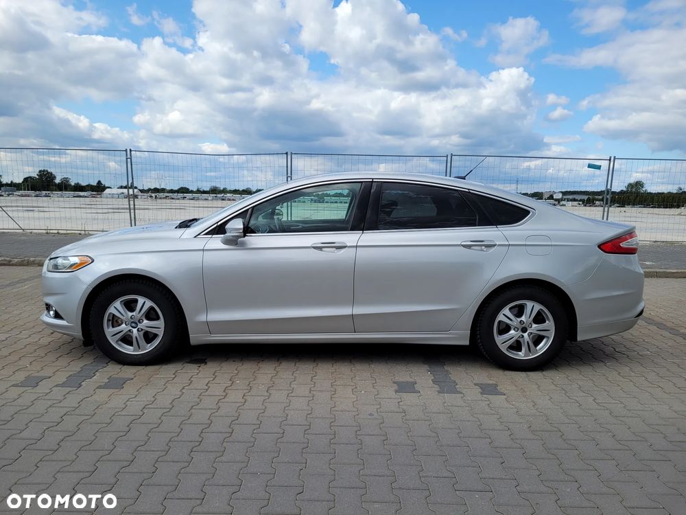 Ford Fusion - 4