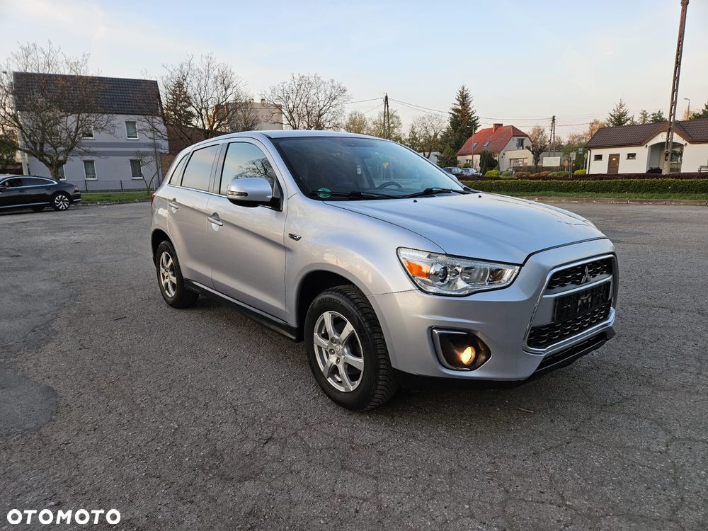 Mitsubishi ASX - 10