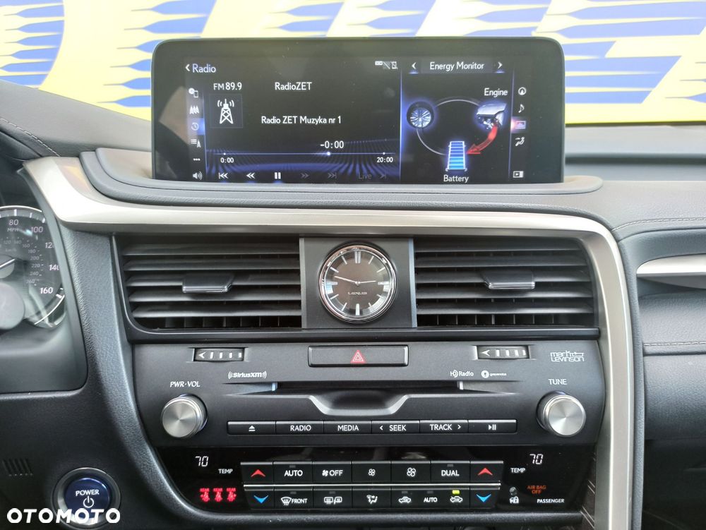 Lexus RX - 18