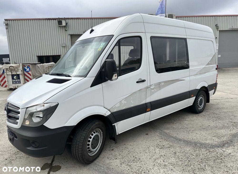 Mercedes-Benz Sprinter - 4