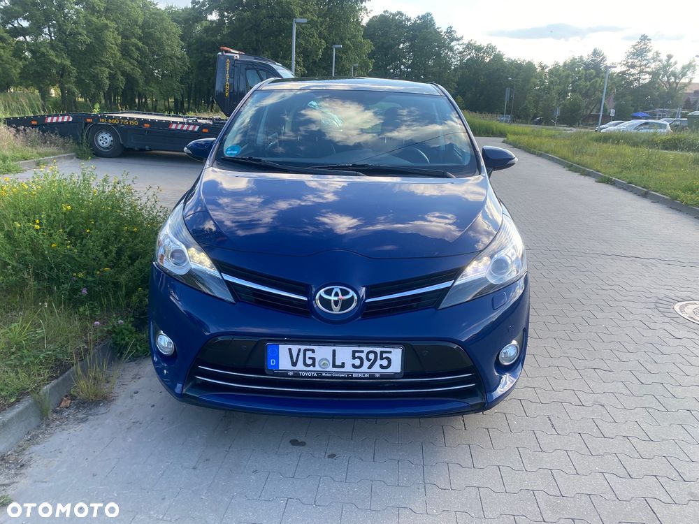 Toyota Verso 1.8 Prestige EU5 MS - 9
