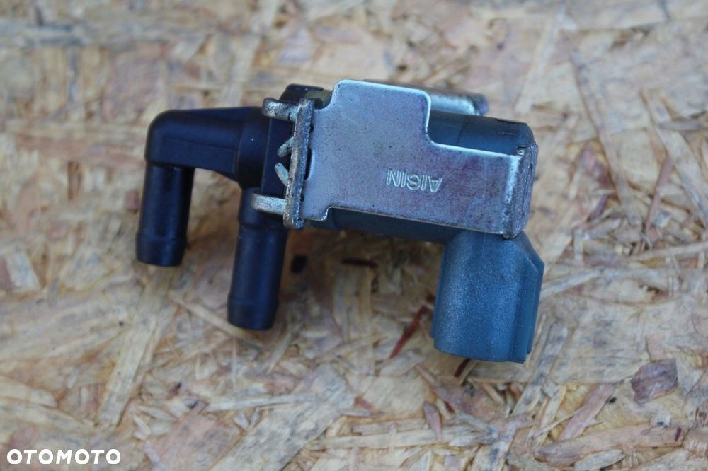 Zawór podciśnienia LEXUS GS300 IS300 TOYOTA SUPRA 2jz - 1