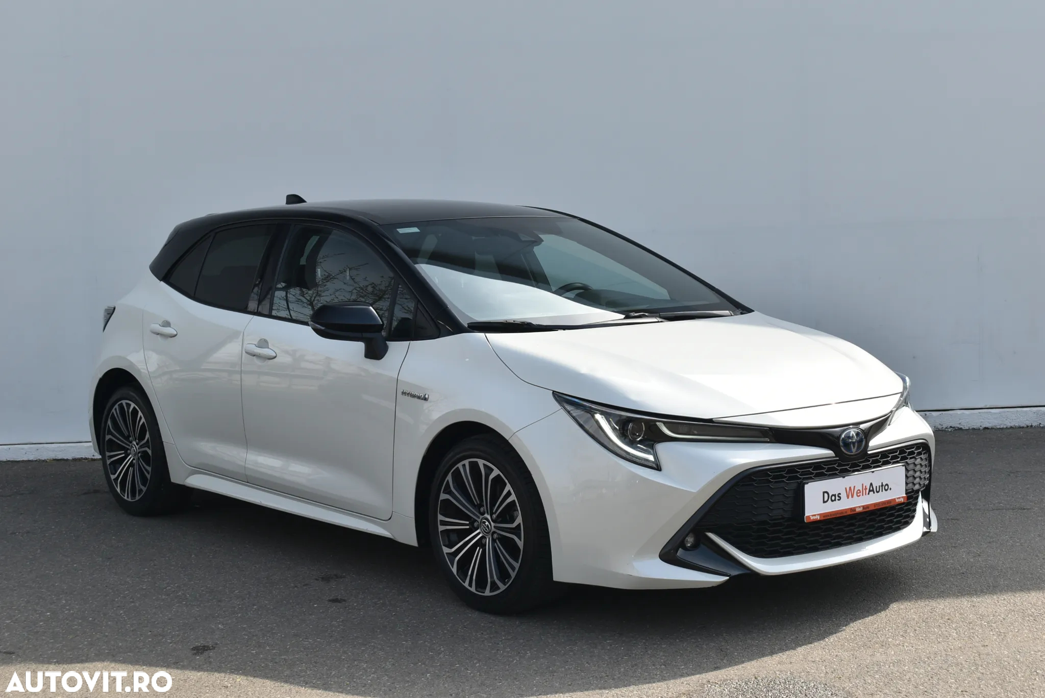 Toyota Corolla 1.8 Hybrid Comfort - 4