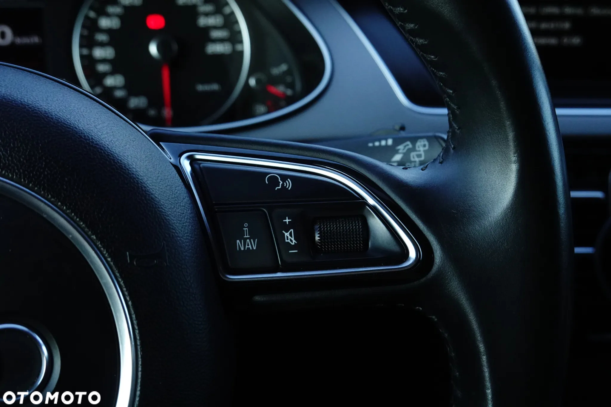 Audi A4 2.0 TDI Multitronic - 34