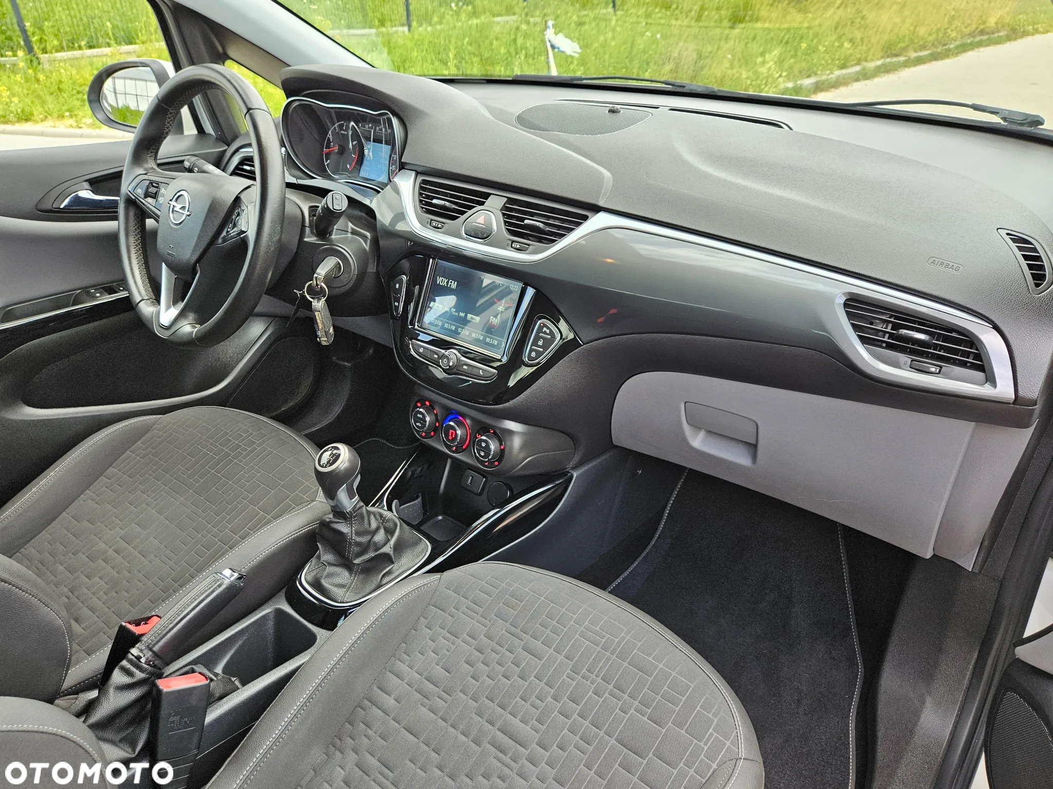 Opel Corsa 1.4 T Cosmo S&S - 16