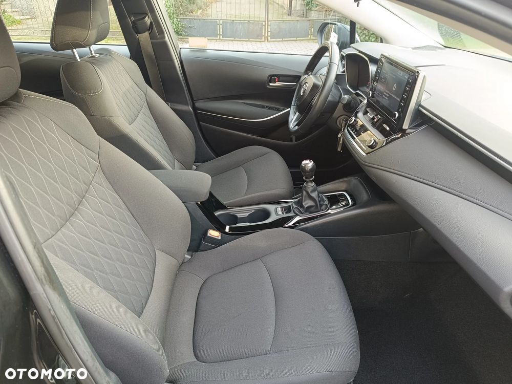 Toyota Corolla 1.6 Comfort - 32