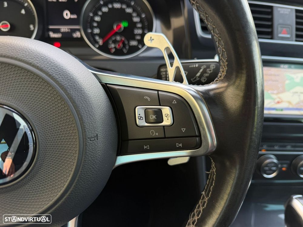 VW Golf 2.0 TDI GTD DSG - 25