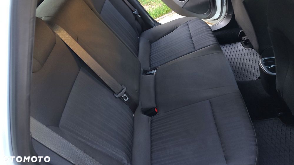 Opel Astra 1.6 Color Edition - 22