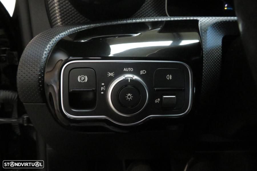 Mercedes-Benz CLA 180 d Shooting Brake Progressive Aut. - 23