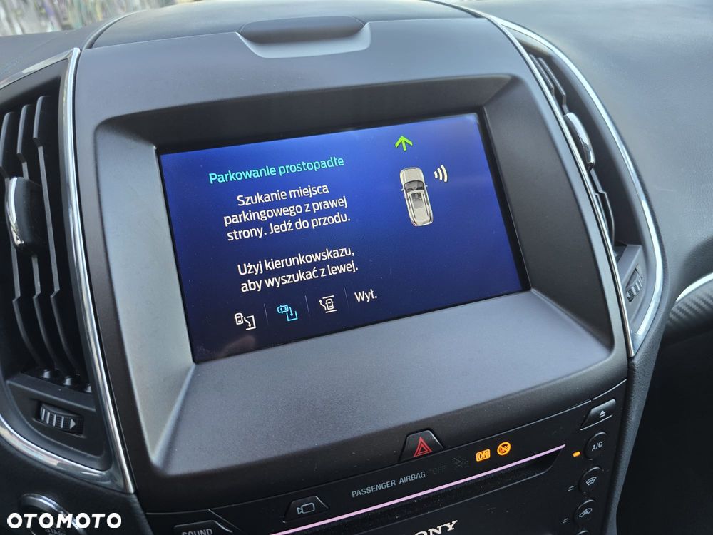 Ford S-Max 2.0 EcoBlue TITANIUM - 24