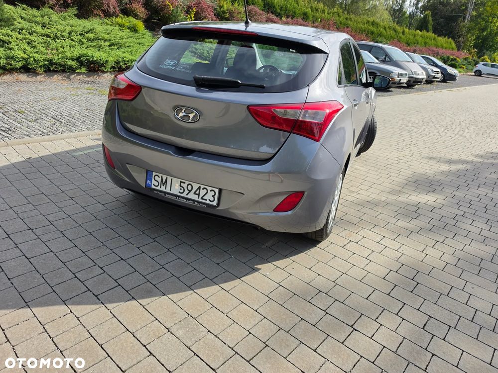 Hyundai i30 blue 1.4 Classic - 21