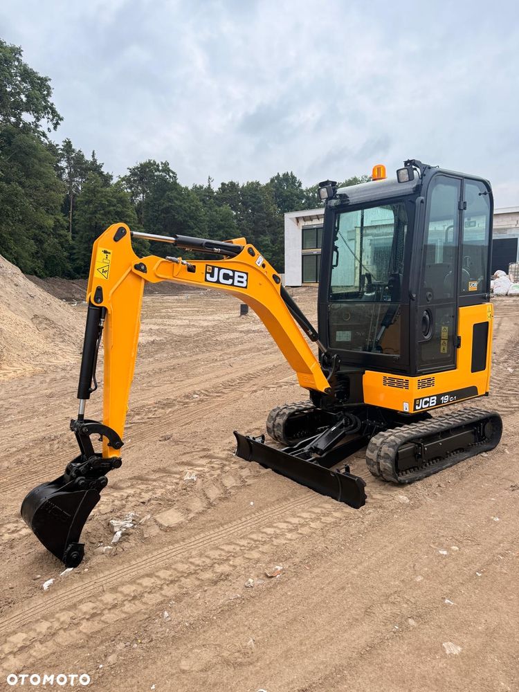 JCB 19c-1 - 1