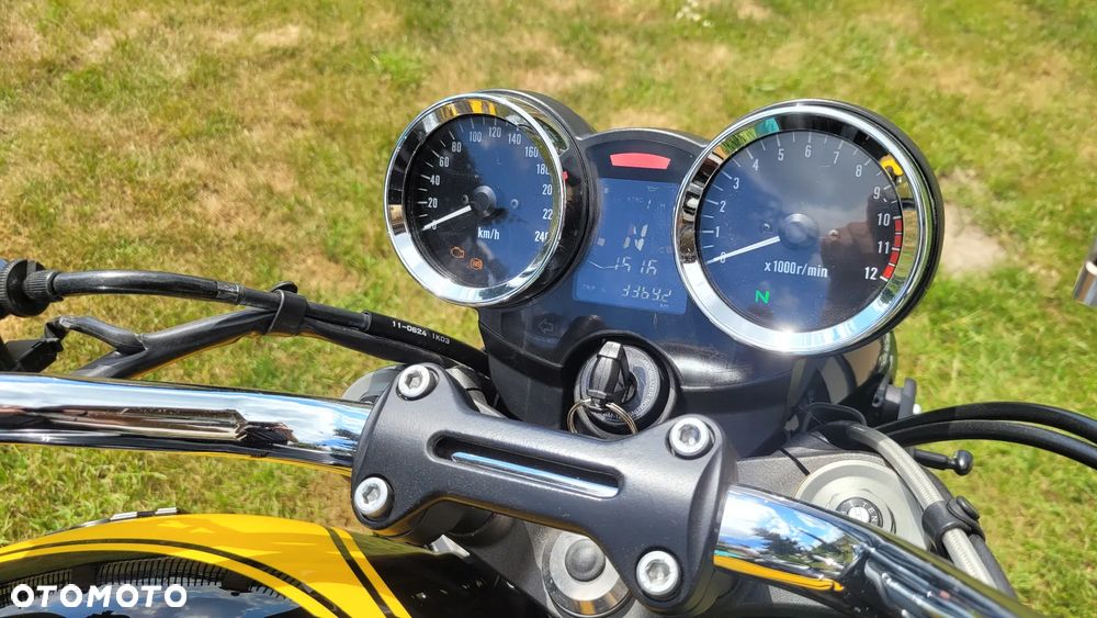 Kawasaki Z 900 RS - 11