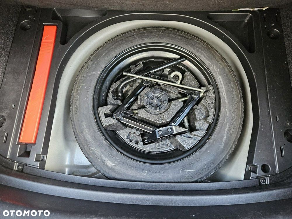 Volvo V40 D2 Momentum - 31