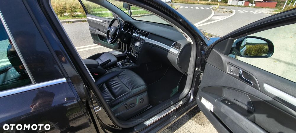 Skoda Superb 2.0 TDI DSG Exclusive - 11