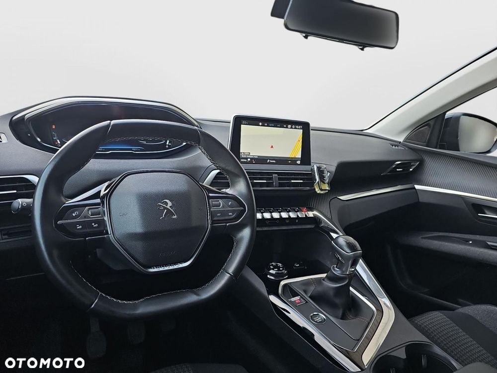 Peugeot 3008 - 17