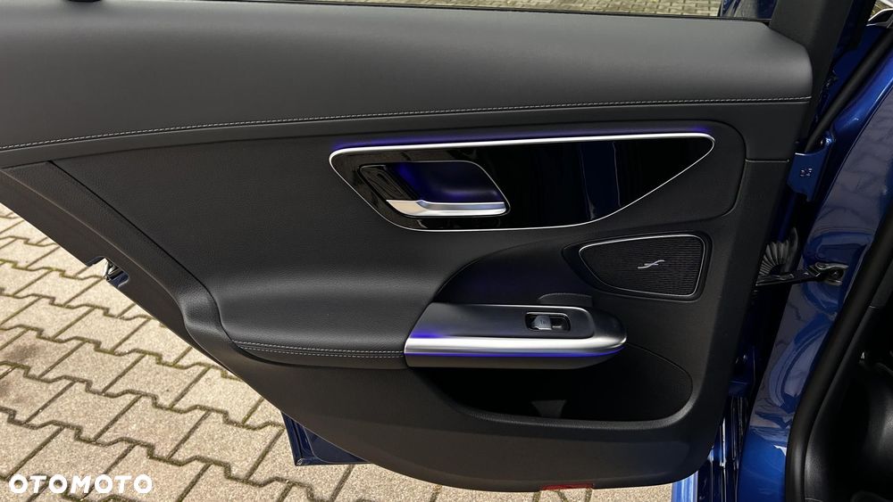 Mercedes-Benz Klasa C - 27