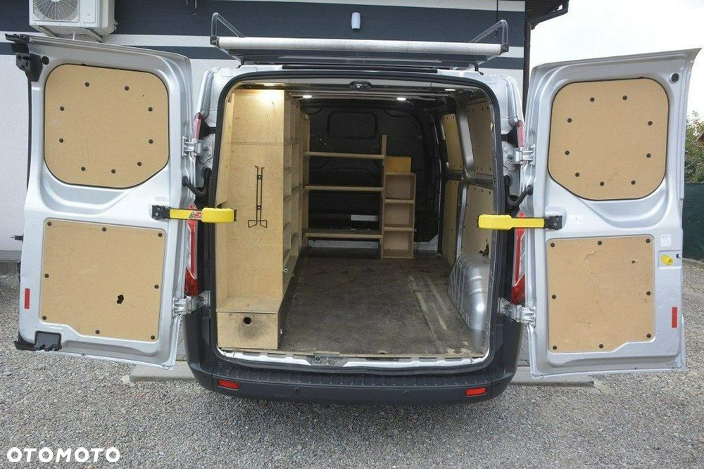 Ford Transit Custom - 32
