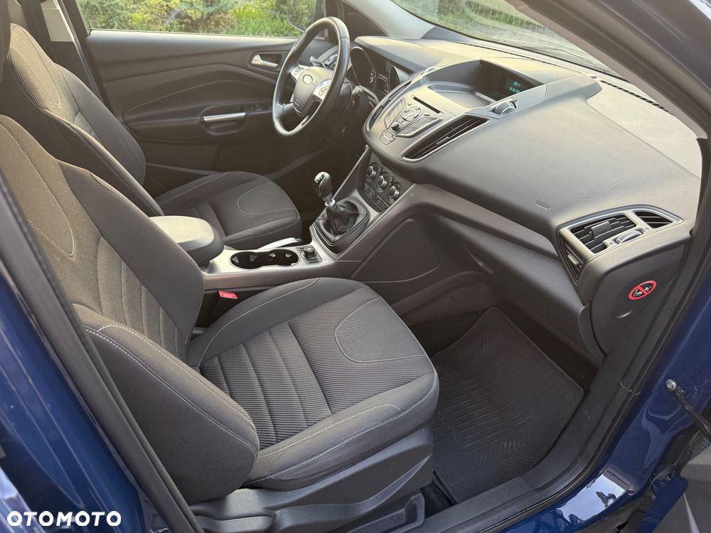 Ford Kuga 1.6 EcoBoost 2x4 Trend - 11