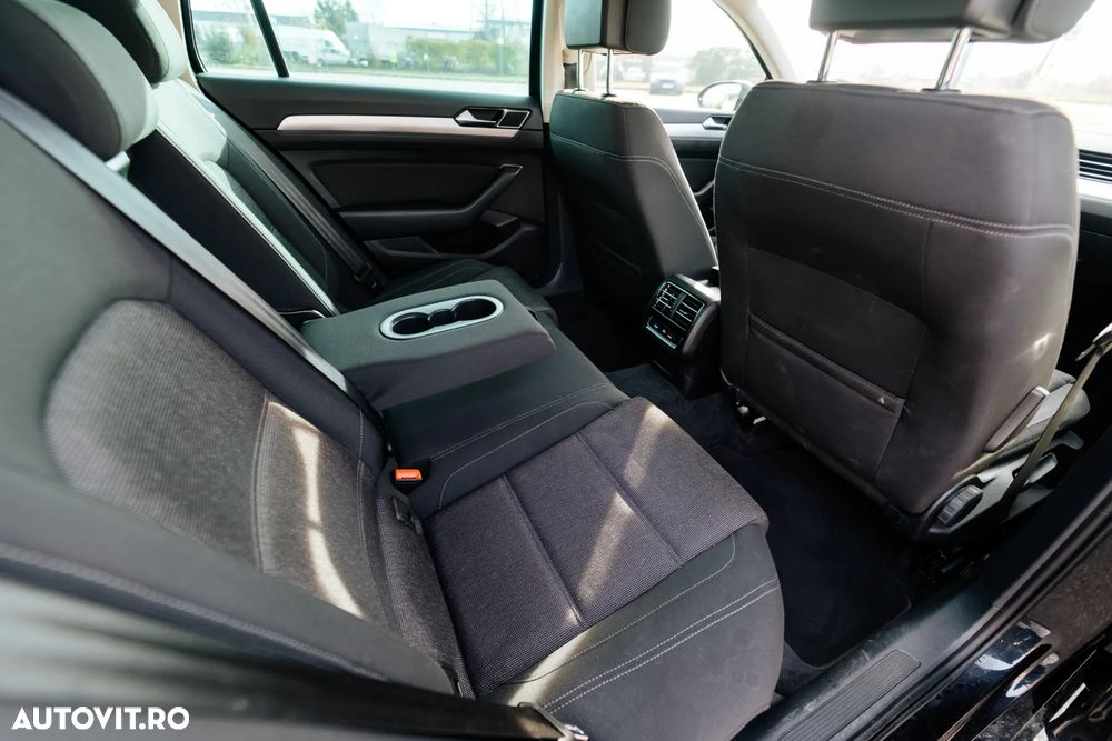 Volkswagen Passat Variant 2.0 TDI DSG (BlueMotion Technology) Comfortline - 8