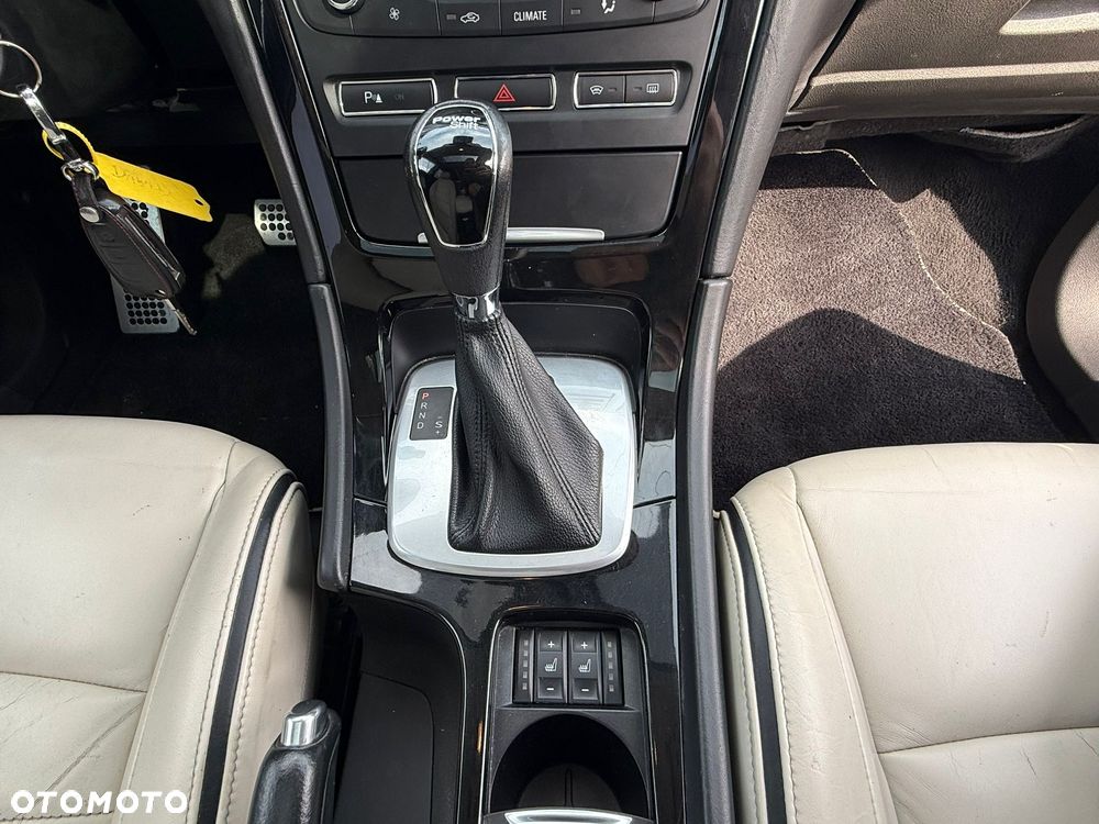 Ford Mondeo 2.0 EcoBoost Business Edition - 34