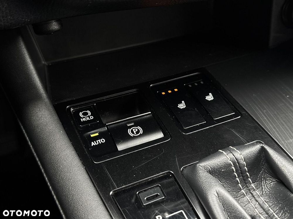 Lexus RX - 23